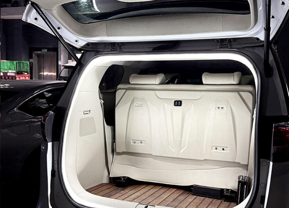 Car LED Strip Lights –  White Dynamic Flowing Trunk Light Strip, Flexible LED Light Universal Fit for Cars & SUVs White